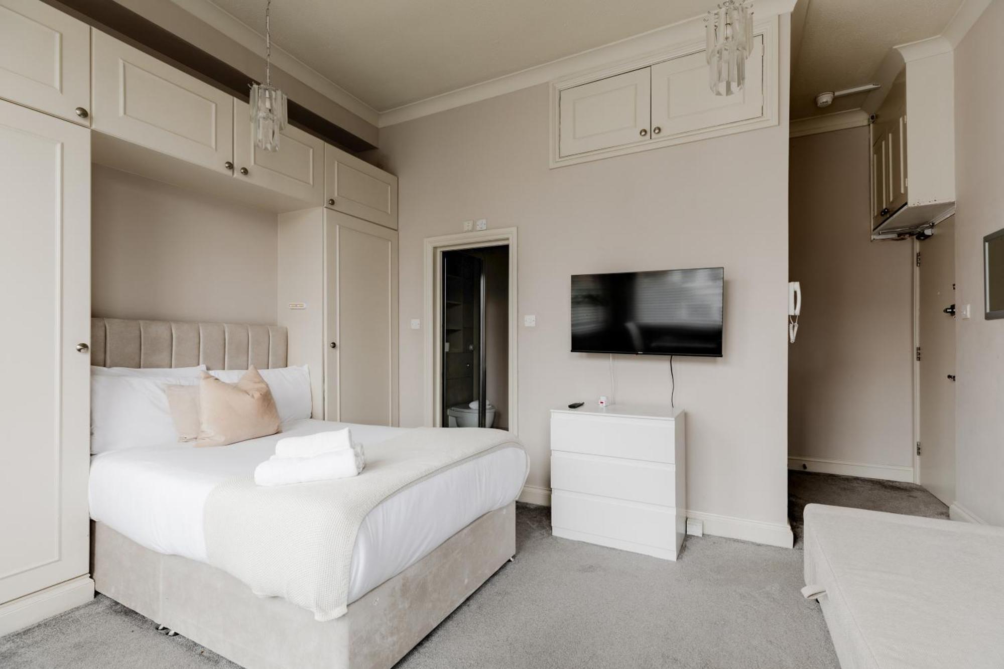 Fairhazel Gardens Studios Лондон Номер фото